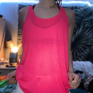 Women’s muscle tee